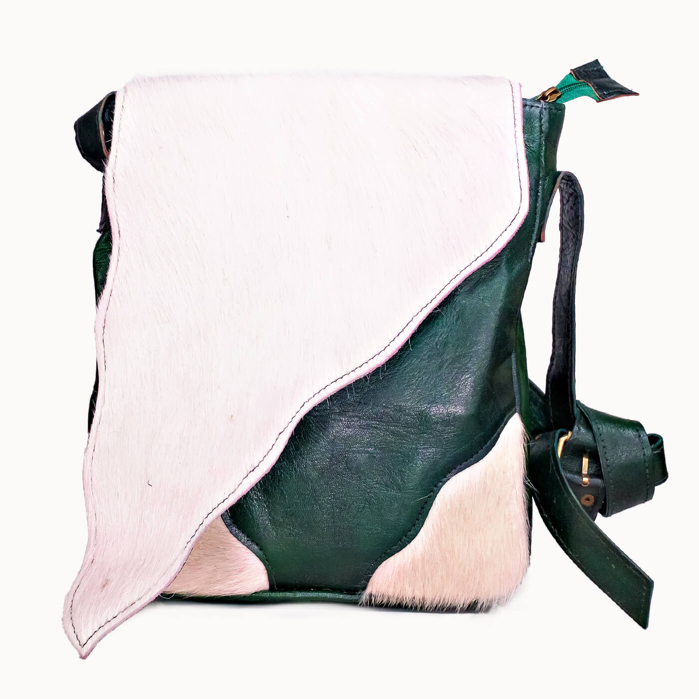 Doenya Leren Tas ‘Diagonale’ groen, boho, Ibiza stijl - Doendoe Webshop